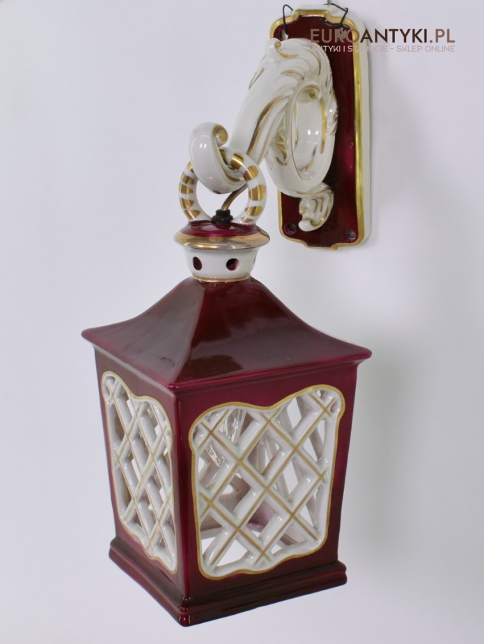 bordowy kinkiet z porcelany bordowy kinkiey z porcelany